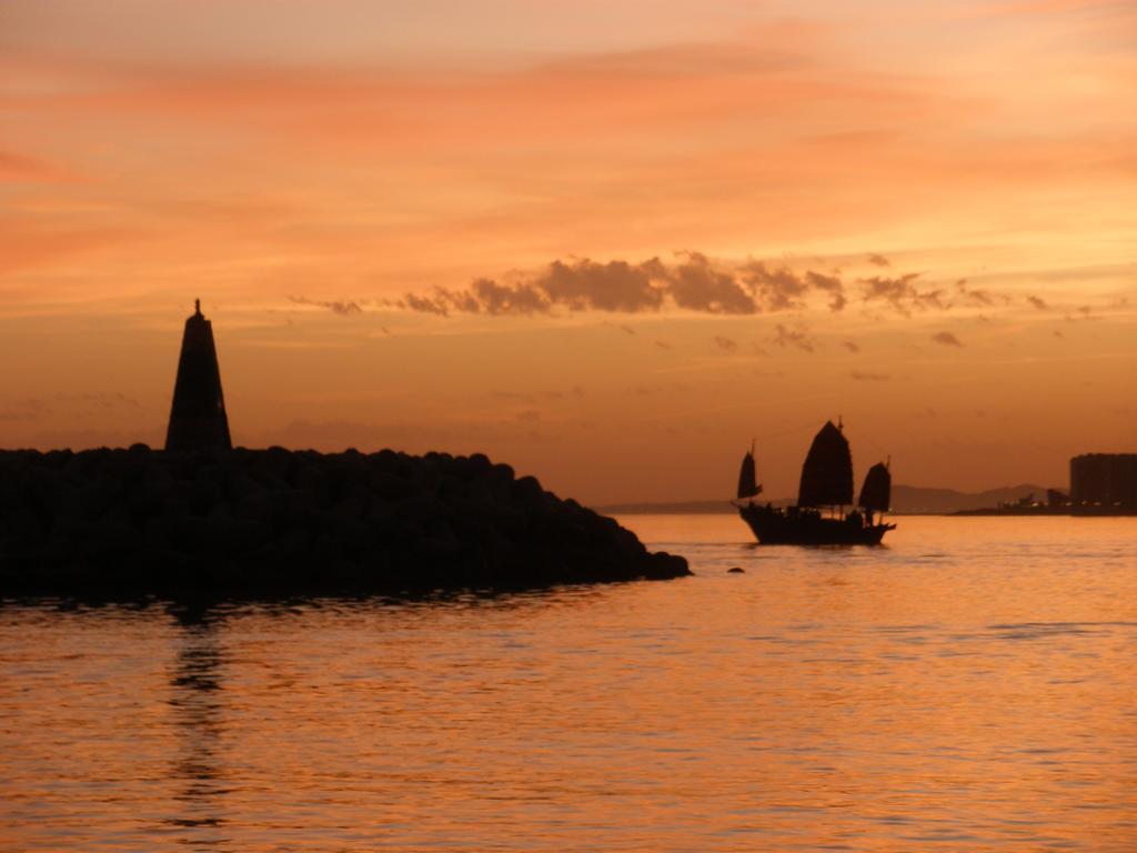 Puerto Marina Beach & Golf Benalmadena Exterior photo